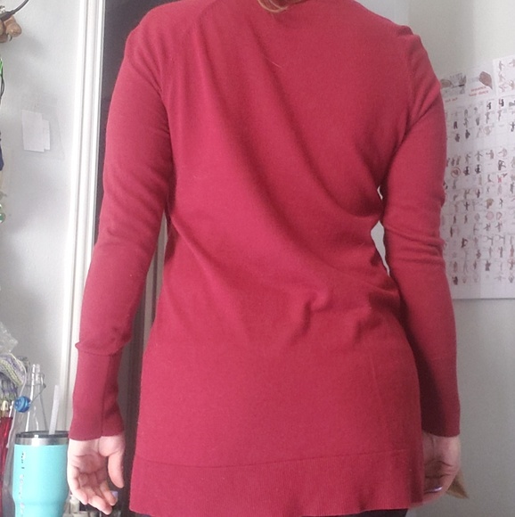 Long red sweater - Picture 4 of 4